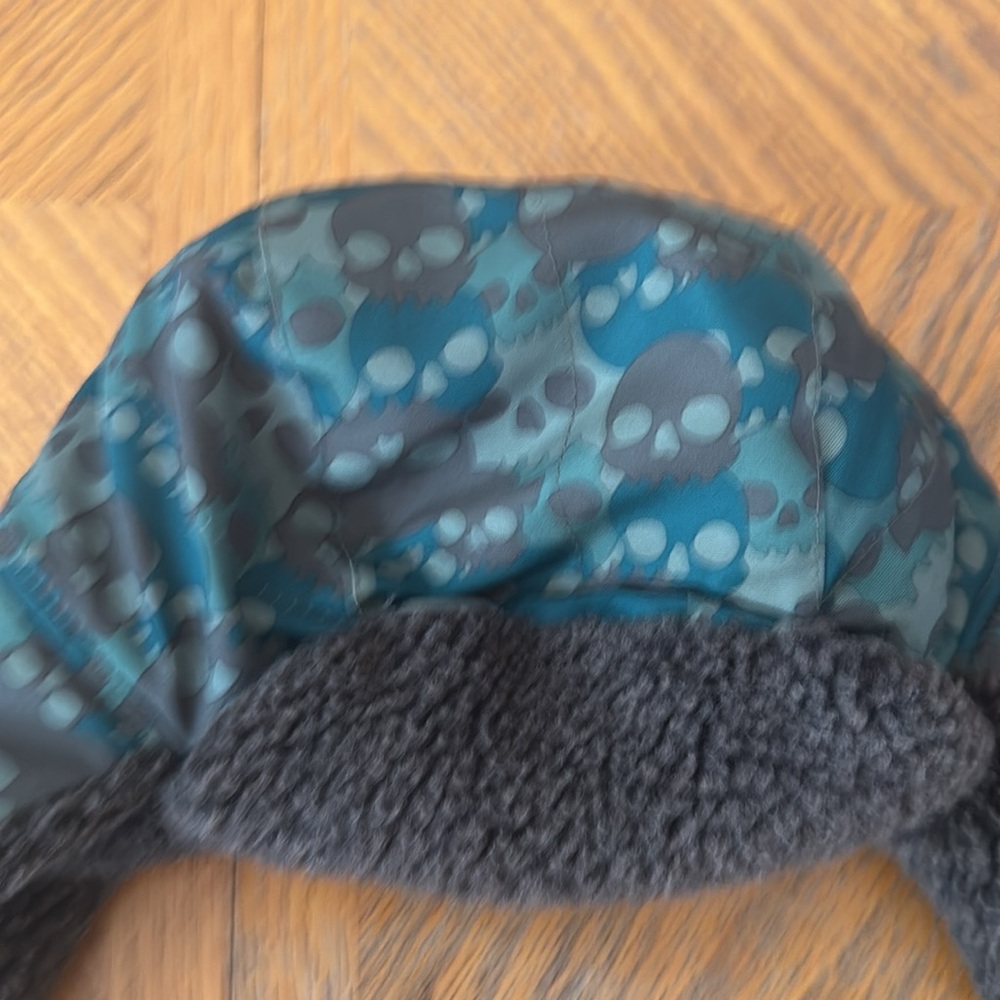 Green and Brown with Skulls Winter Hat - Picture 6 of 7